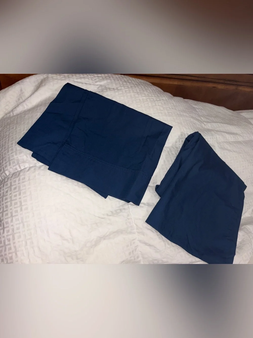 Like new Lauren Ralph Lauren KING 4Pc  Sheet Set Navy blue
